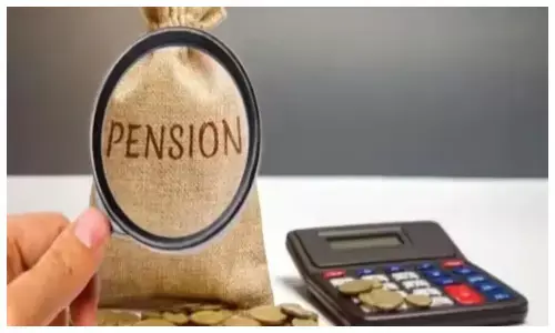 जल्द निपटा लें ये 3 जरूरी काम, नहीं तो रुक जाएगी पेंशन, आ सकता टैक्स का नाटिस