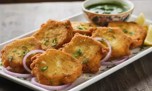 how to make paneer pakoda at home