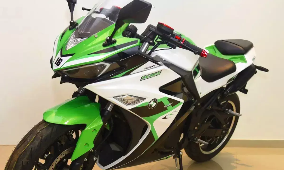 अब इस कंपनी के टू-व्हीलर आसानी से खरीद पाएंगे, इस फाइनेंस कंपनी के साथ किया टाइअप