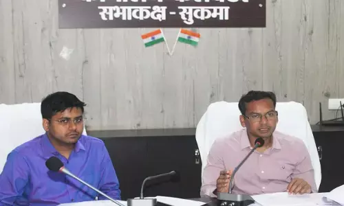 सुकमा कलेक्टर ने की विभागीय समीक्षा