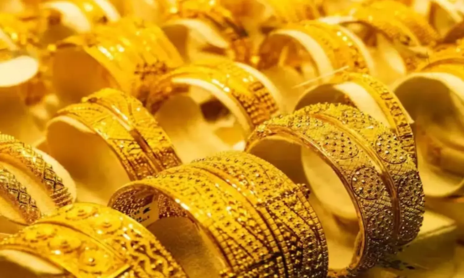 वेडिंग सीजन में फिर महंगे हुए सोना-चांदी, जानिए देश में कहां क्या है ताजा रेट