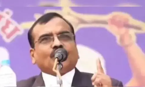 IAS संतोष वर्मा को सरकार ने किया सस्पेंड, कारण बताओ नोटिस भी जारी