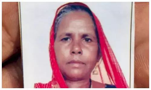 गुना में खाद की लाइन में 2 दिन तक खड़ी आदिवासी महिला की मौत