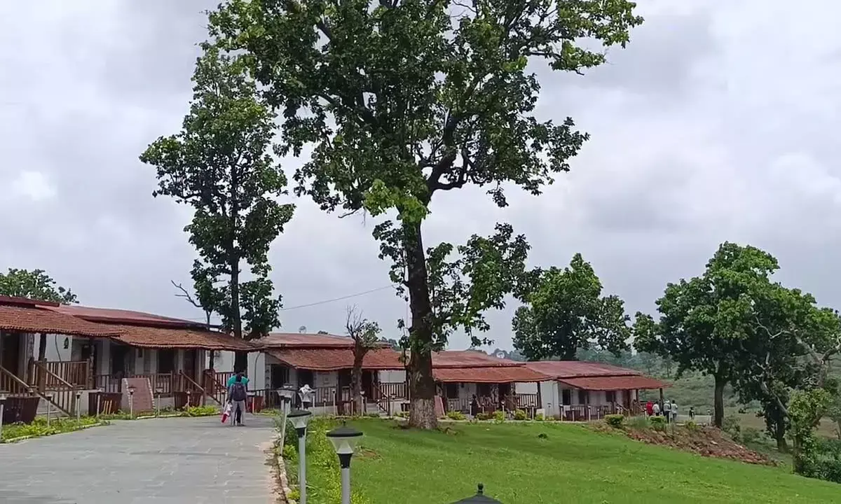 मैनपाट-बस्तर के रिसार्ट्स को लीज पर देने की तैयारी : टाटा-महिंद्रा जैसी बड़ी कंपनियों ने दिखाई रुचि