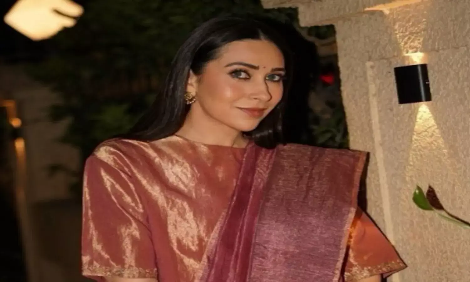 एक्ट्रेस करिश्मा कपूर