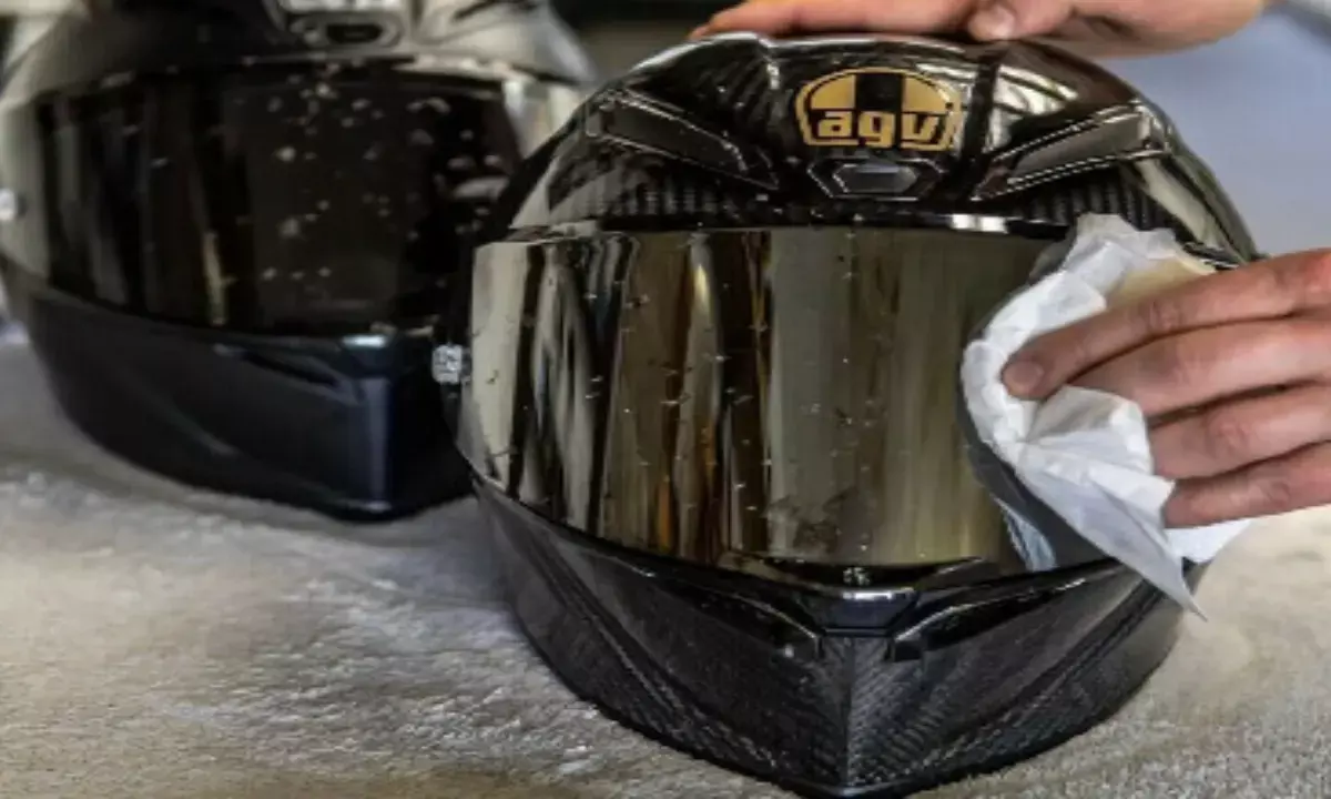 helmet-cleaning-easy steps to keep-your-helmet-fresh details