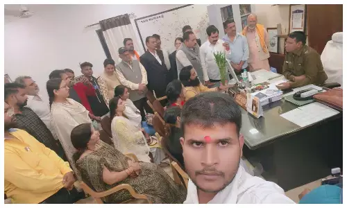 IAS संतोष वर्मा के खिलाफ रायपुर में कार्रवाई की मांग, विप्र वाहिनी संघ ने दर्ज कराई शिकायत