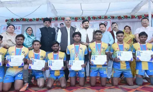 बच्चों से बुजुर्गों तक का जोश, बृजमोहन अग्रवाल और अनुज शर्मा ने खिलाड़ियों को किया सम्मानित