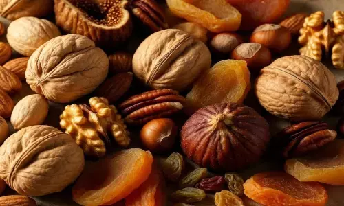 नट्स और ड्राई फ्रूट्स