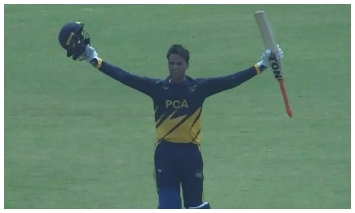 abhishesk sharma scored 32 ball century in smat 2025