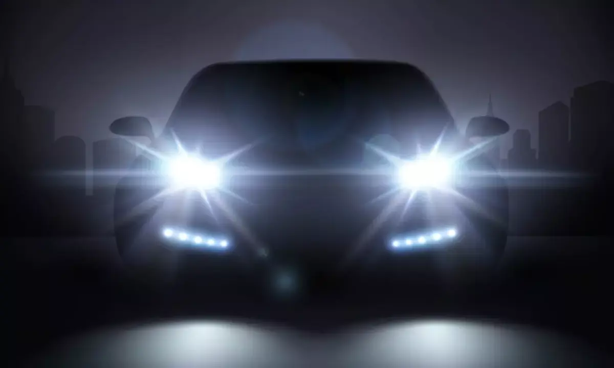 drivers struggling at night car-headlights brightness