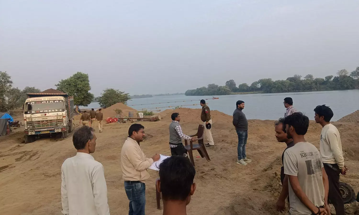 Jyotiraditya Scindia action against illegal mining