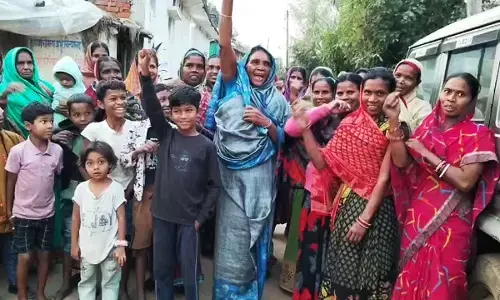 मसानकुड़ा में शराब दुकान का विरोध