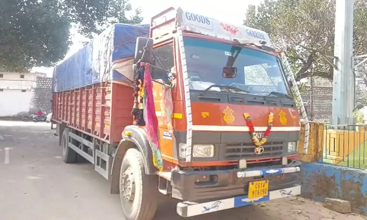 नकाबपोश बदमाश ट्रक चालक से 13 लाख रुपये लूटकर फरार हो गए