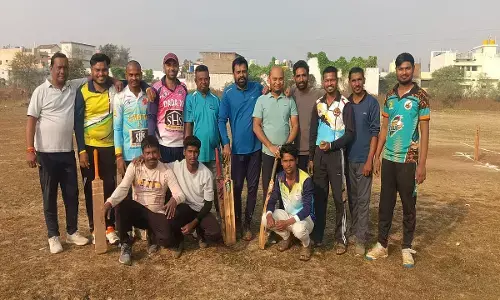 वनडे मैच को लेकर बलौदा बाजार के क्रिकेट प्रेमियों में भारी उत्साह वनडे मैच को लेकर बलौदा बाजार के क्रिकेट प्रेमियों में भारी उत्साह