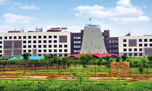 मंत्रालय बायोमेट्रिक सिस्टम से लैस : कलेक्टोरेट में मोबाइल एप से अटेंडेस, सर्वर डाउन से कर्मचारी परेशान