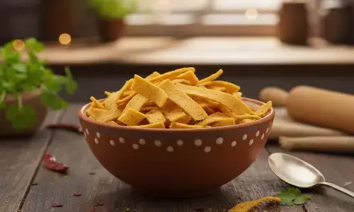 how to make Ribbon Pakoda