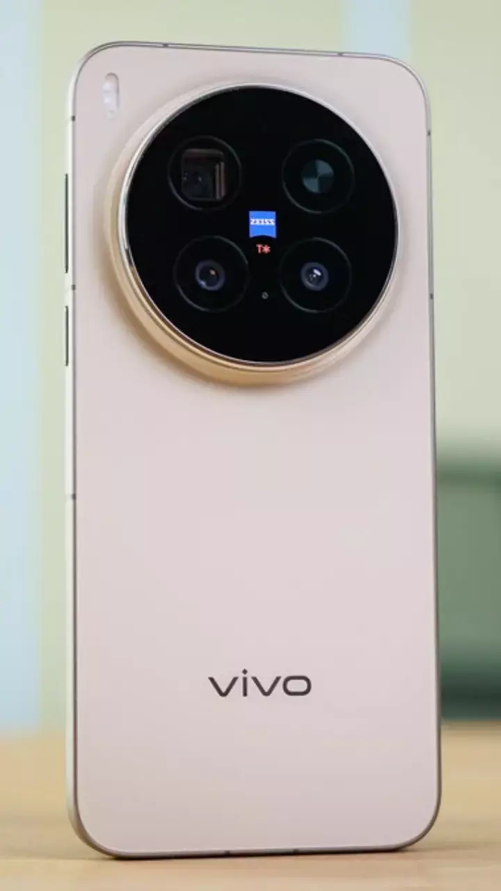 “वीवो X300 & X300 Pro भारत में लॉन्च — स्मार्टफोन गेम में नया धमाका!”