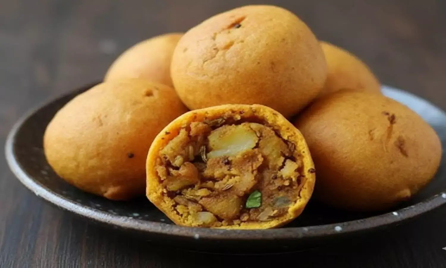 how to make aloo vada at home