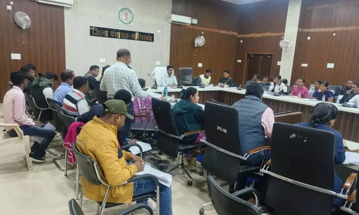 अधिकारी प्रखर चंद्राकर