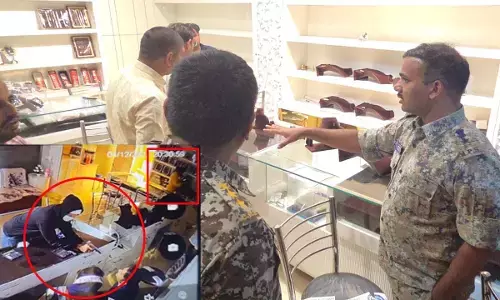 3 घंटे के भीतर पुलिस ने दो आरोपियों को दबोचा, बंदूक दिखाकर गहने लुटने की थी साजिश