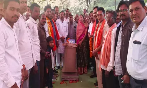 विवादों में धान खरीदी : प्रभारी ने जनप्रतिनिधियों को बुलाकर कराया दोबारा शुभारंभ, स्थानीय लोगों ने लगाया उपेक्षा का आरोप