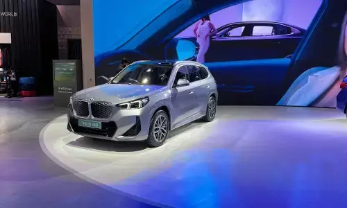 New bmw-ix1-lwb 2025 electric-suv updates details