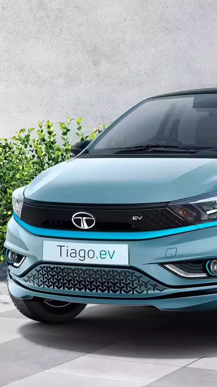 टाटा की इस ई-कार पर मिल रहा है 7.99 लाख रूपये का  भारी डिस्काउंट—जानें पूरी डिटेल्स