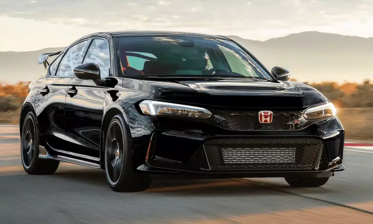 honda-civic-type-r-spotted-in-india check features honda-civic-type-r-spotted-in-india check features