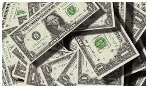 फेड मीटिंग से पहले संभला डॉलर, भारतीय रुपए पर क्या पड़ेगा इसका असर ?