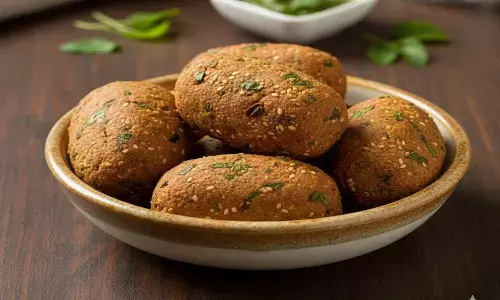 how to make methi muthiya at home