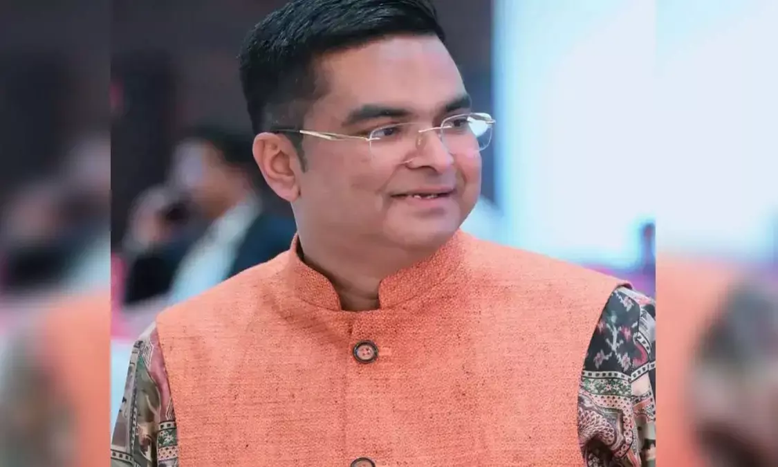 गडकरी और साव को लिखा पत्र : भिलाई में तीन ओव्हरब्रिज बनाने की मांग, लिखा- जाम से होता है वायु प्रदूषण गडकरी और साव को लिखा पत्र : भिलाई में तीन ओव्हरब्रिज बनाने की मांग, लिखा- जाम से होता है वायु प्रदूषण