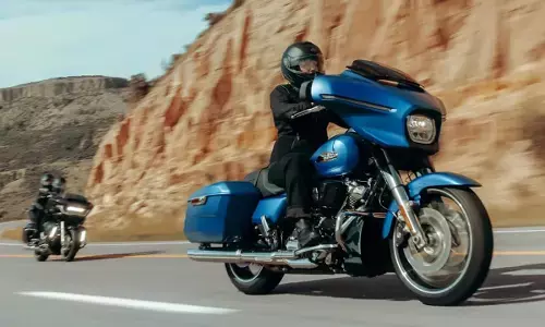 कंपनी ने इस दमदार मोटरसाइकिल का नया स्ट्रीट गाइड मॉडल किया लॉन्च, जानिए खूबियां और कीमत