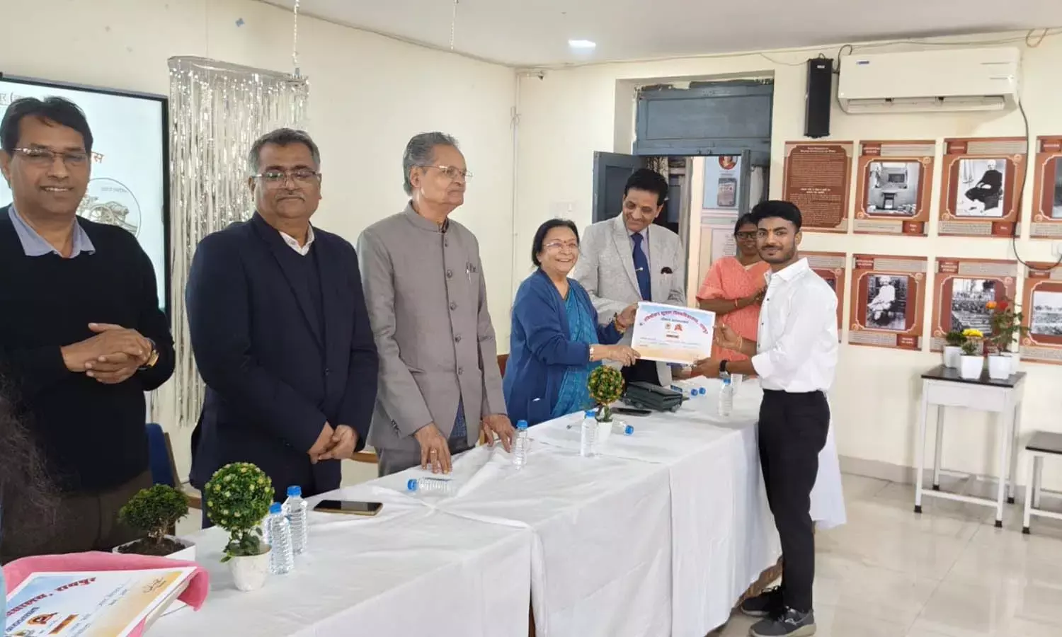 PRSU के इतिहास विभाग में विशेष आयोजन, विद्वानों ने बताया अमर शहीद का योगदान PRSU के इतिहास विभाग में विशेष आयोजन, विद्वानों ने बताया अमर शहीद का योगदान