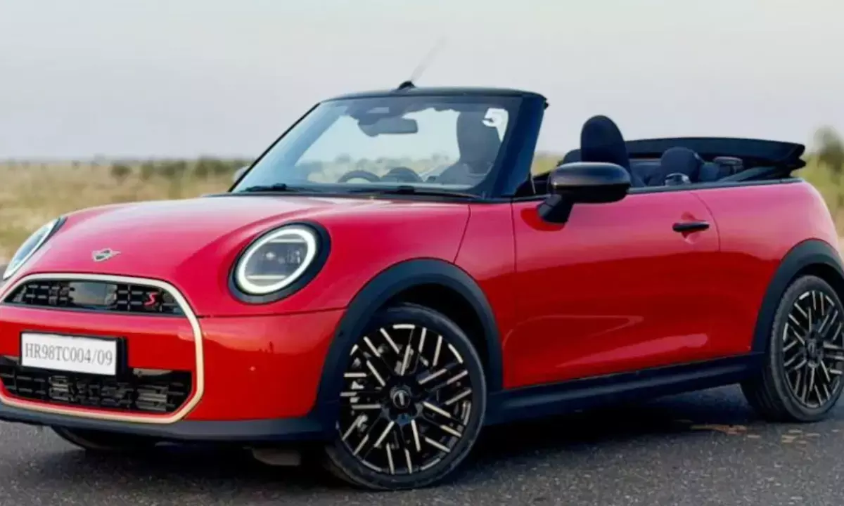 भारत की सबसे सस्ती कन्वर्टेबल कार लॉन्च, 15 सेकंड में हो जाएगी कन्वर्ट; जानिए कीमत भारत की सबसे सस्ती कन्वर्टेबल कार लॉन्च, 15 सेकंड में हो जाएगी कन्वर्ट; जानिए कीमत