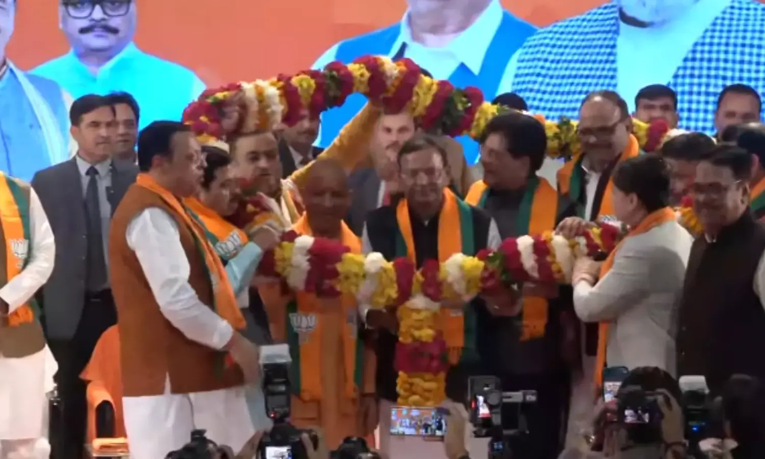 पंकज चौधरी बने यूपी भाजपा के नए चौधरी, संभालेंगे 16वें प्रदेश अध्यक्ष का कार्यभार पंकज चौधरी बने यूपी भाजपा के नए चौधरी, संभालेंगे 16वें प्रदेश अध्यक्ष का कार्यभार