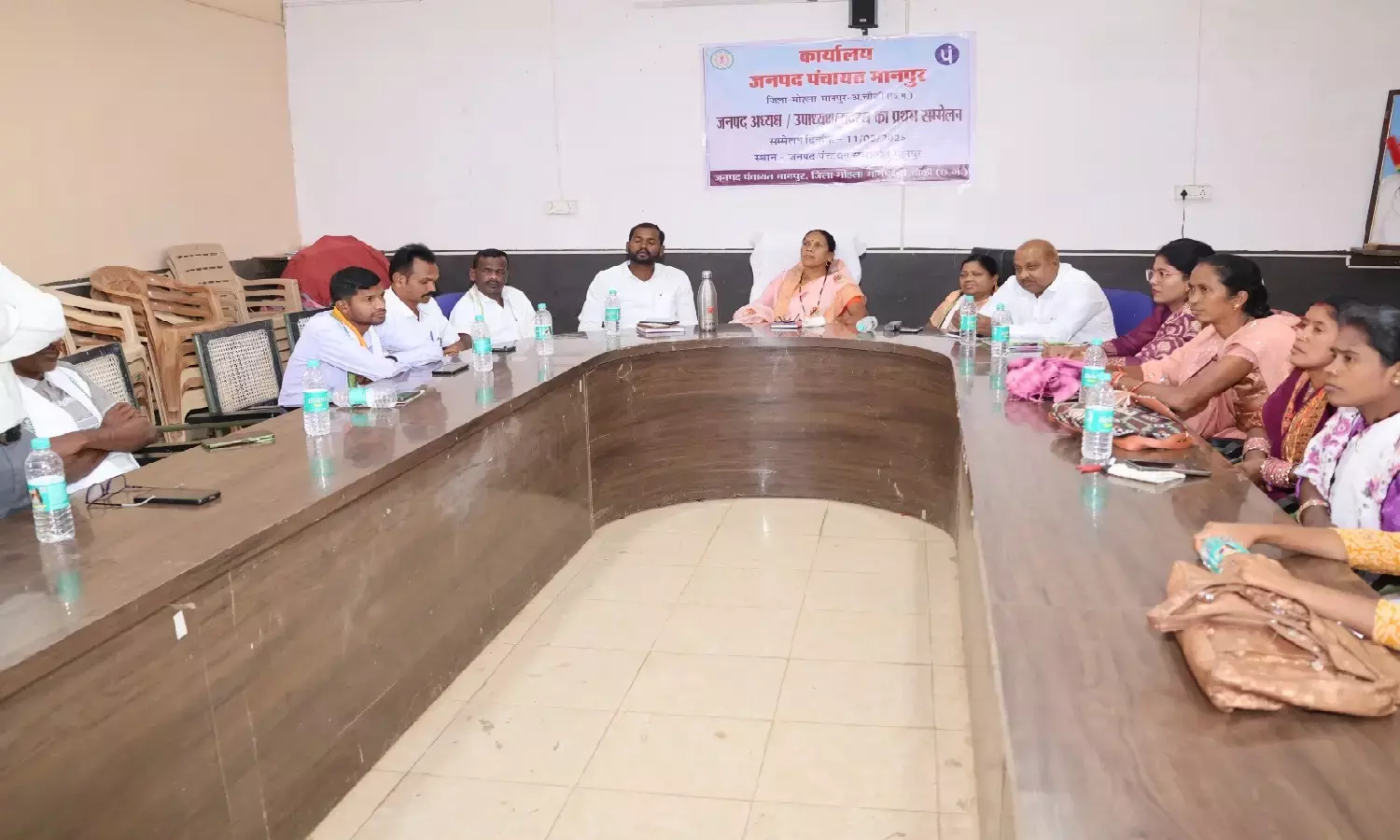 सामान्य प्रशासन की बैठक से गायब रहे अधिकारी : जनपद अध्यक्ष की नाराजगी के बाद सीईओ ने जारी किया कारण बताओ नोटिस सामान्य प्रशासन की बैठक से गायब रहे अधिकारी : जनपद अध्यक्ष की नाराजगी के बाद सीईओ ने जारी किया कारण बताओ नोटिस