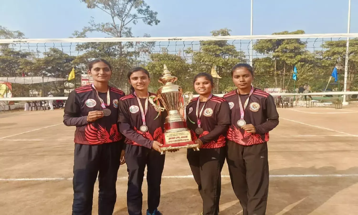 खम्हरिया की 4 बेटियों ने किया गांव का नाम रोशन : ऑल इंडिया यूनिवर्सिटी प्रतियोगिता के लिए विवि की टीम में हुई चयनित