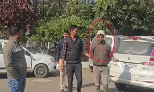 रिश्वतखोरी पर ACB का एक्शन : 25 हजार रुपये की रिश्वत लेते हुए तहसील का बाबू गिरफ्तार, मुआवजा दिलाने की एवज में मांगे थे पैसे