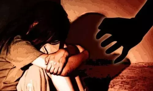 9वीं की छात्रा से मॉल की छत पर रेप, पेट में दर्द होने पर डॉक्टर की जांच में निकली 2 महीने की गर्भवती