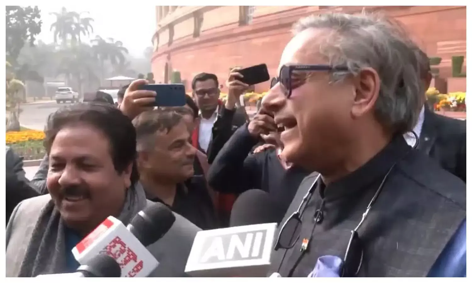 shashi tharoor rajeev shukla viral video shashi tharoor rajeev shukla viral video