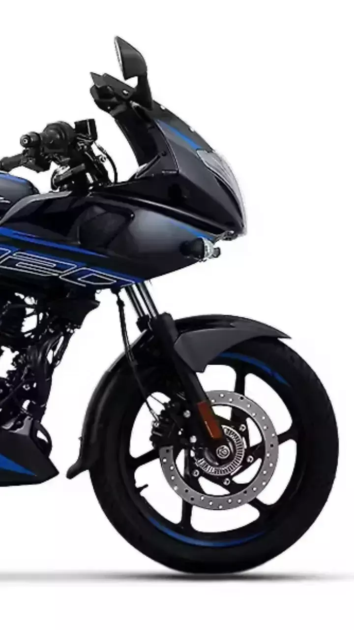 बाजार में लॉन्च हुई Bajaj Pulsar 220F, देखें दमदार फीचर्स और कीमत बाजार में लॉन्च हुई Bajaj Pulsar 220F, देखें दमदार फीचर्स और कीमत