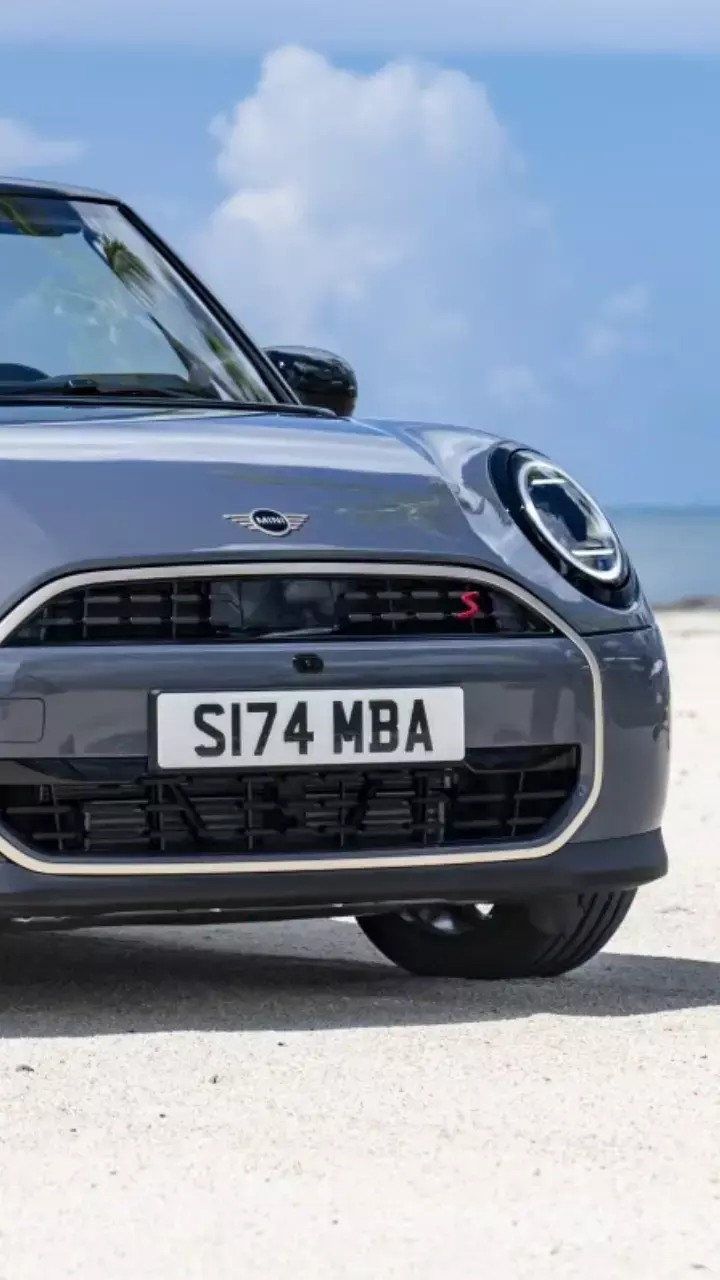 सिर्फ़ 24 घंटे में ही स्टॉक ख़त्म: नई मिनी कूपर S कंवर्टिबल हुई बम्पर सेल में सेल-आउट! सिर्फ़ 24 घंटे में ही स्टॉक ख़त्म: नई मिनी कूपर S कंवर्टिबल हुई बम्पर सेल में सेल-आउट!