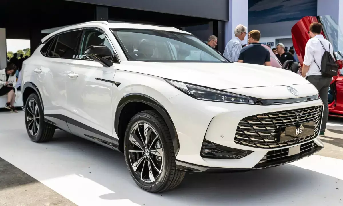 70% ग्राहकों को इस कंपनी का ये इलेक्ट्रिक मॉडल आ रहा पसंद, रिकॉर्ड तोड़ बिक्री हुई