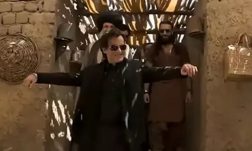 Akshaya khanna Dhurandhar Viral Song meaning