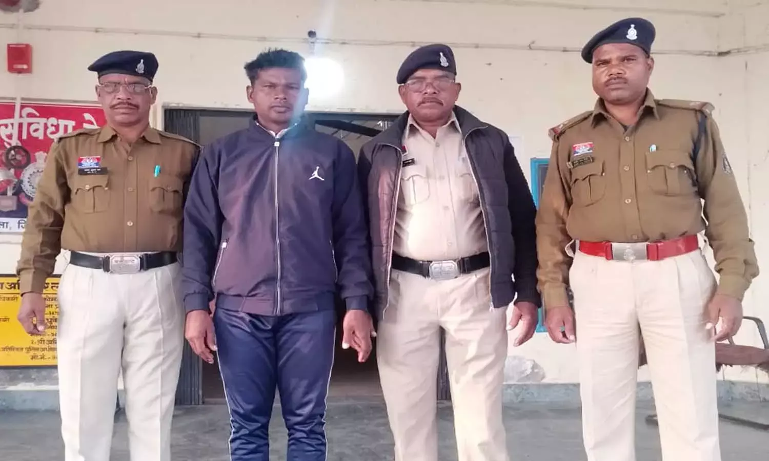 करंट की चपेट में आने दो ग्रामीणों की मौत