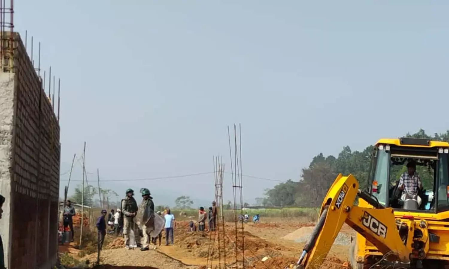 MLA रायमुनि भगत कड़ाके की ठंड में धरने पर बैठीं : अवैध निर्माण पर कार्रवाई की मांग के बाद प्रशासन ने चलाया बुलडोजर MLA रायमुनि भगत कड़ाके की ठंड में धरने पर बैठीं : अवैध निर्माण पर कार्रवाई की मांग के बाद प्रशासन ने चलाया बुलडोजर