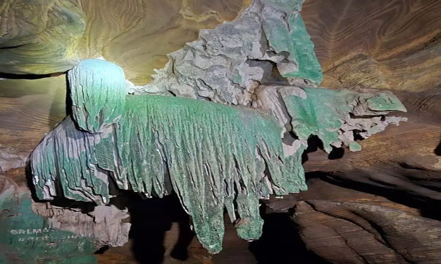 बस्तर में आकर्षण का एक और केंद्र : जल्द ही हस्यमयी ग्रीन गुफा को भीतर से देख सकेंगे पर्यटक