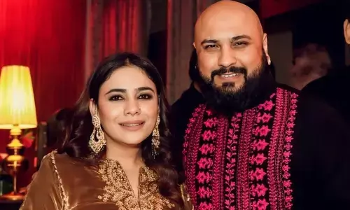 सिंगर बी प्राक बने दूसरी बार पिता, पत्नी मीरा ने बेटे को दिया जन्म सिंगर बी प्राक बने दूसरी बार पिता, पत्नी मीरा ने बेटे को दिया जन्म