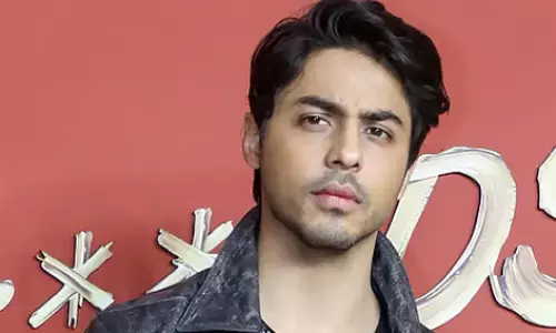 आर्यन खान को द बैड्स ऑफ बॉलीवुड के लिए मिला बेस्ट डेब्यू डायरेक्टर अवॉर्ड